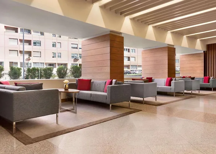 Ramada By WyndhamHotel Lisbonne